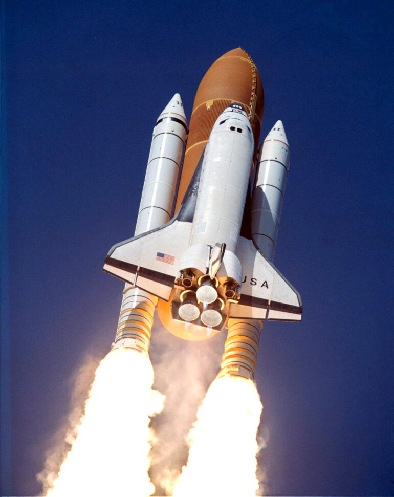 Space shuttle drawings, clipart & coloring pages + 10 fun learning ...