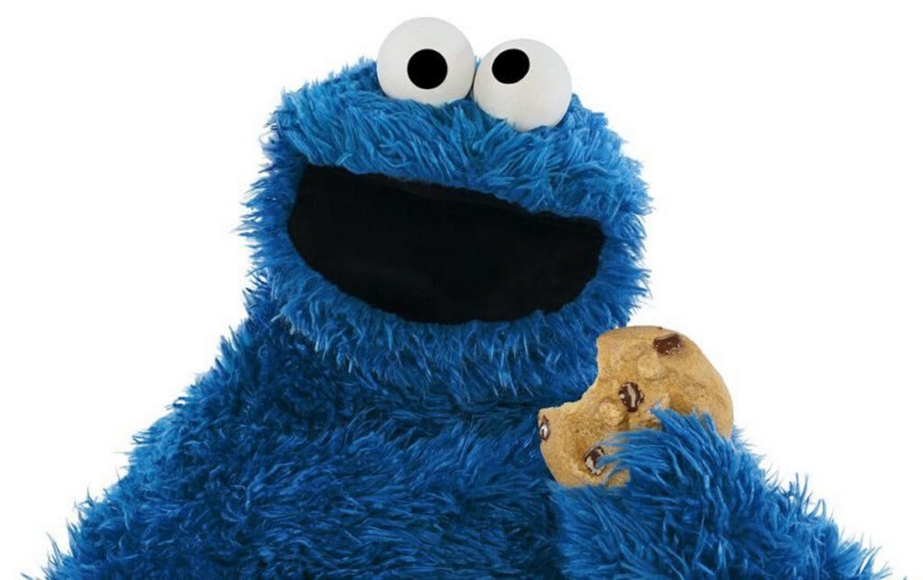 Cookie monster with cookie
