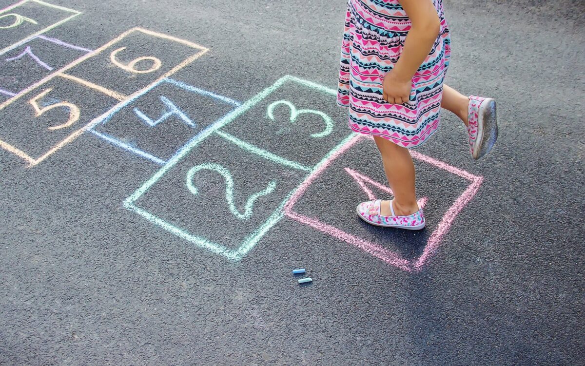 Hopscotch grid with numbers at PrintColorFun com