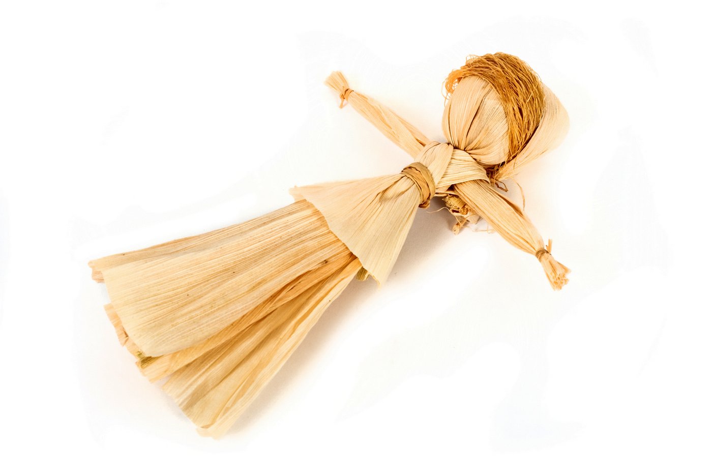 How to make a traditional cornhusk doll, at